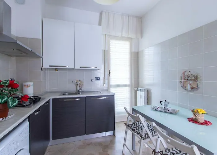 Apartament House Henry Vado Ligure