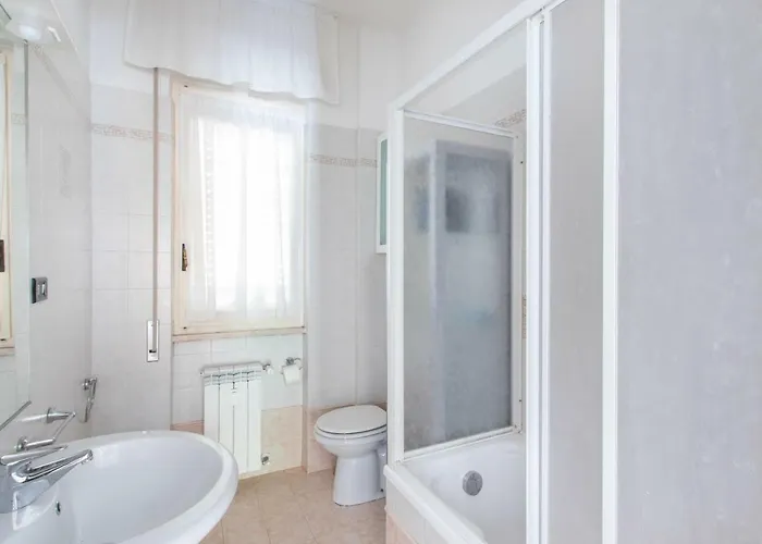 House Henry * Vado Ligure