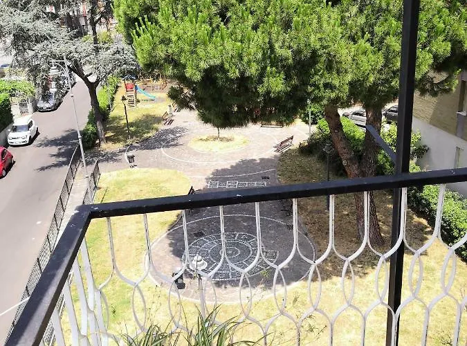 Apartament House Henry *